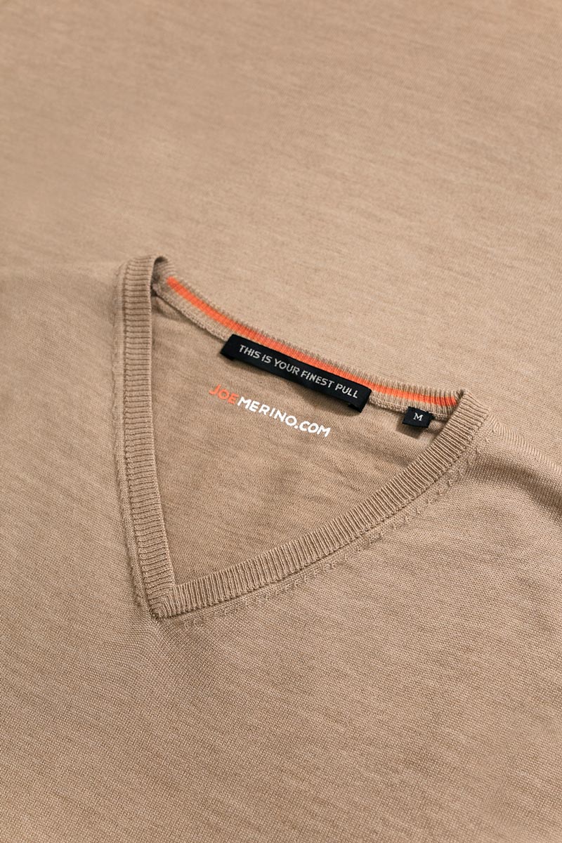 Joe V-Neck Caramel