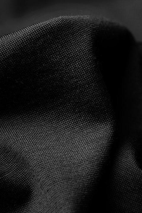 Joe Shirt V-neck Deep Black - Base Image