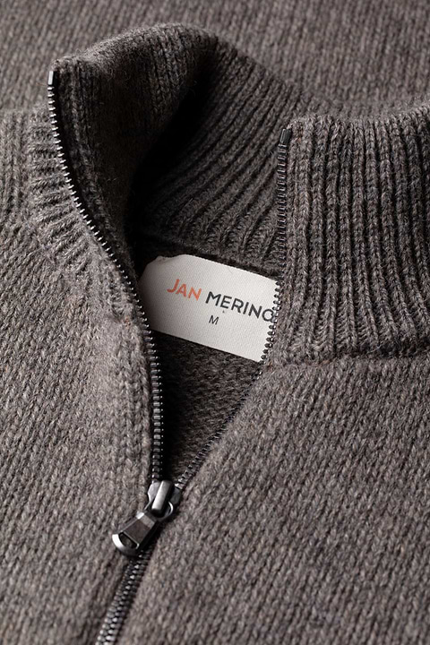 Jan Merino Vest Taupe - Base Image