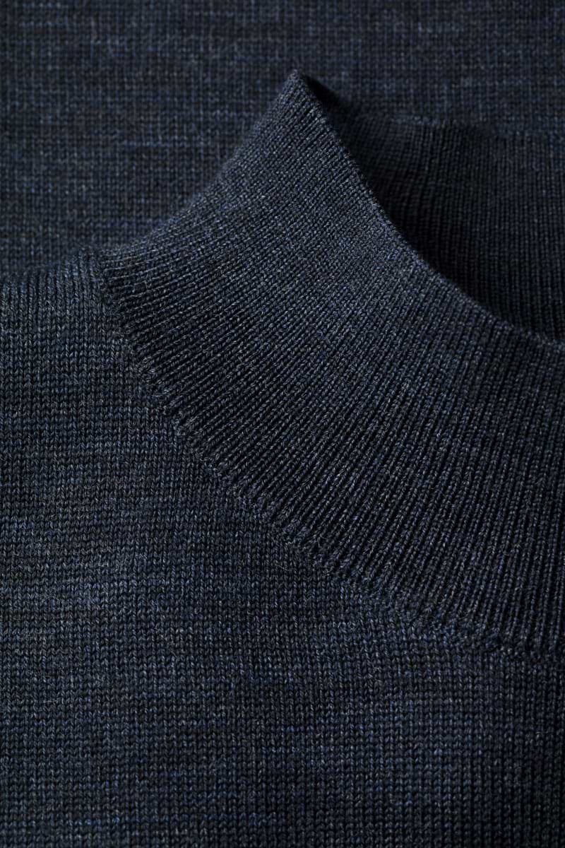 Turtle Easy Fit Blue Whale