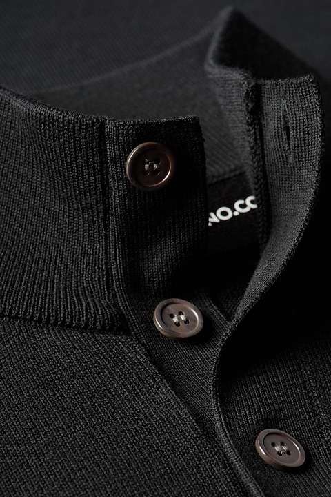 Vest Button 3D Deep Black - Base Image