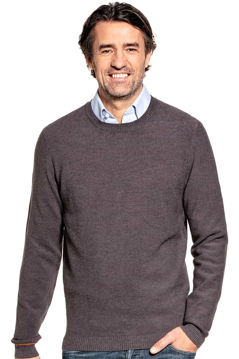 Honeycomb knit sweater for men made of Merino wool in Brown