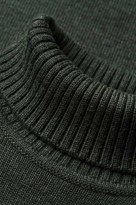 Col Neck British Green - Base Image