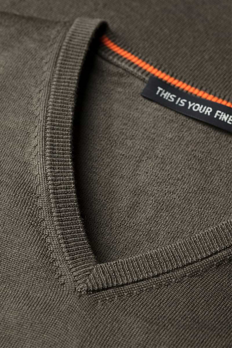 Joe V-neck Extra Long Military