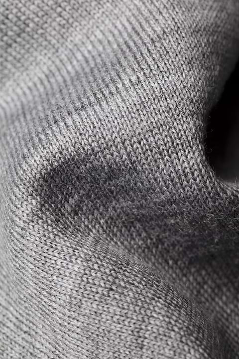 Joe V-neck Extra Long Silver Grey - Base Image