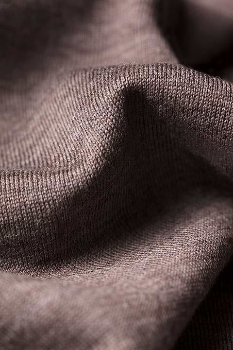 Joe V-neck Extra Long Muddy Clay - Base Image