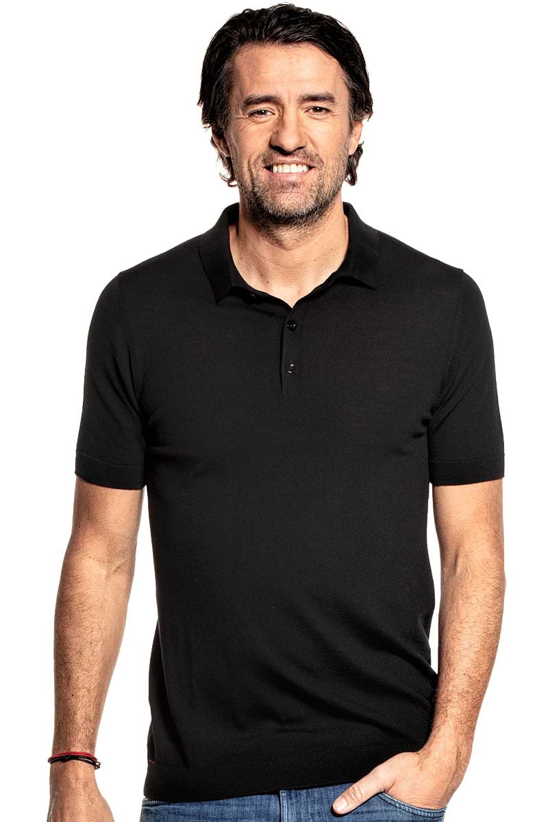 Luxury polo for men made of Merino wool in Black