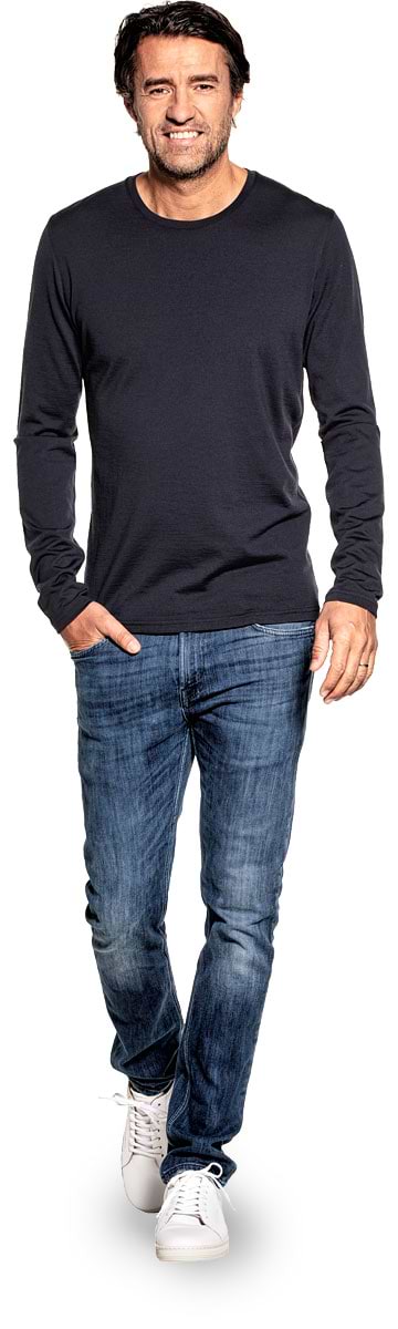 Langarmshirt für Herren aus Merinowolle in Dunkelblau