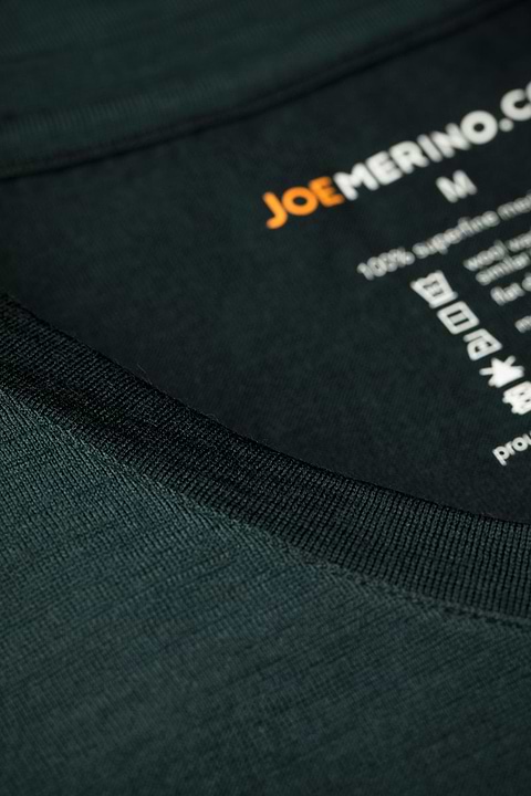 Joe Shirt V-neck Dark Green - Base Image