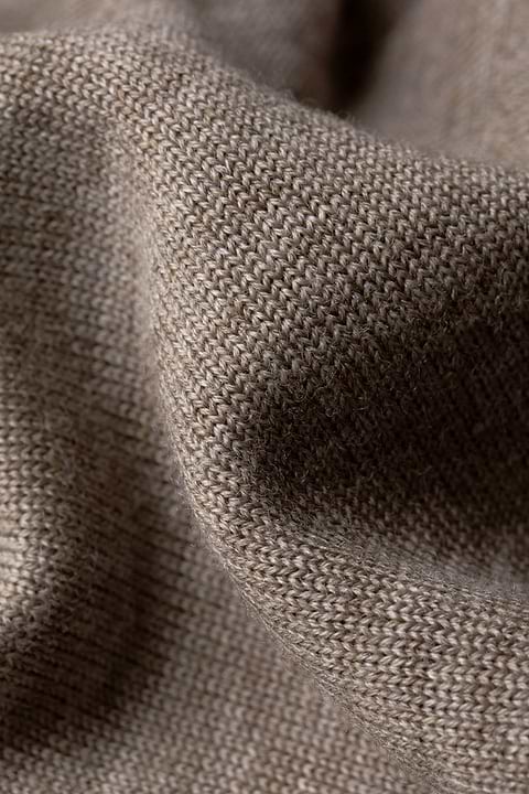 Joe V-neck Undyed Cappuccino - Base Image