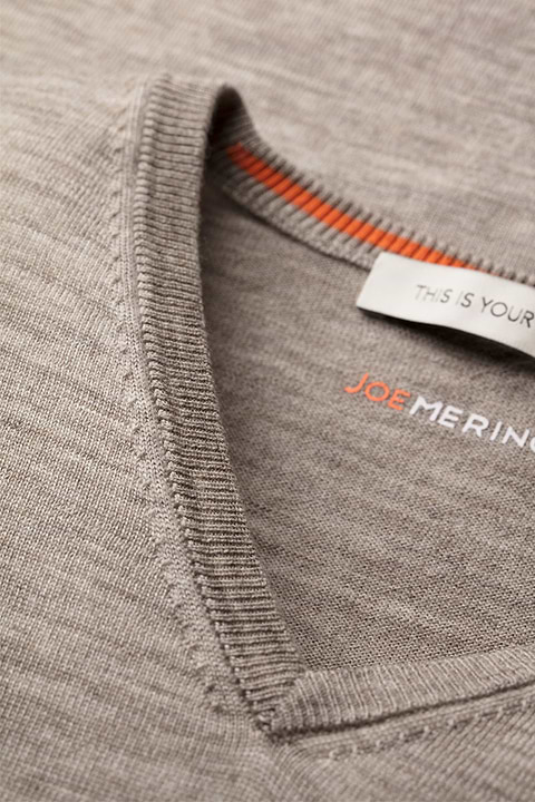 Joe V-neck Extra Long Undyed Latte - Base Image