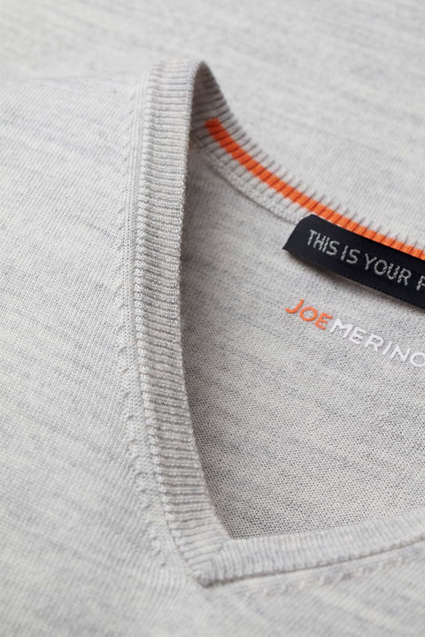 Joe V-neck Dover Grey - Base Image