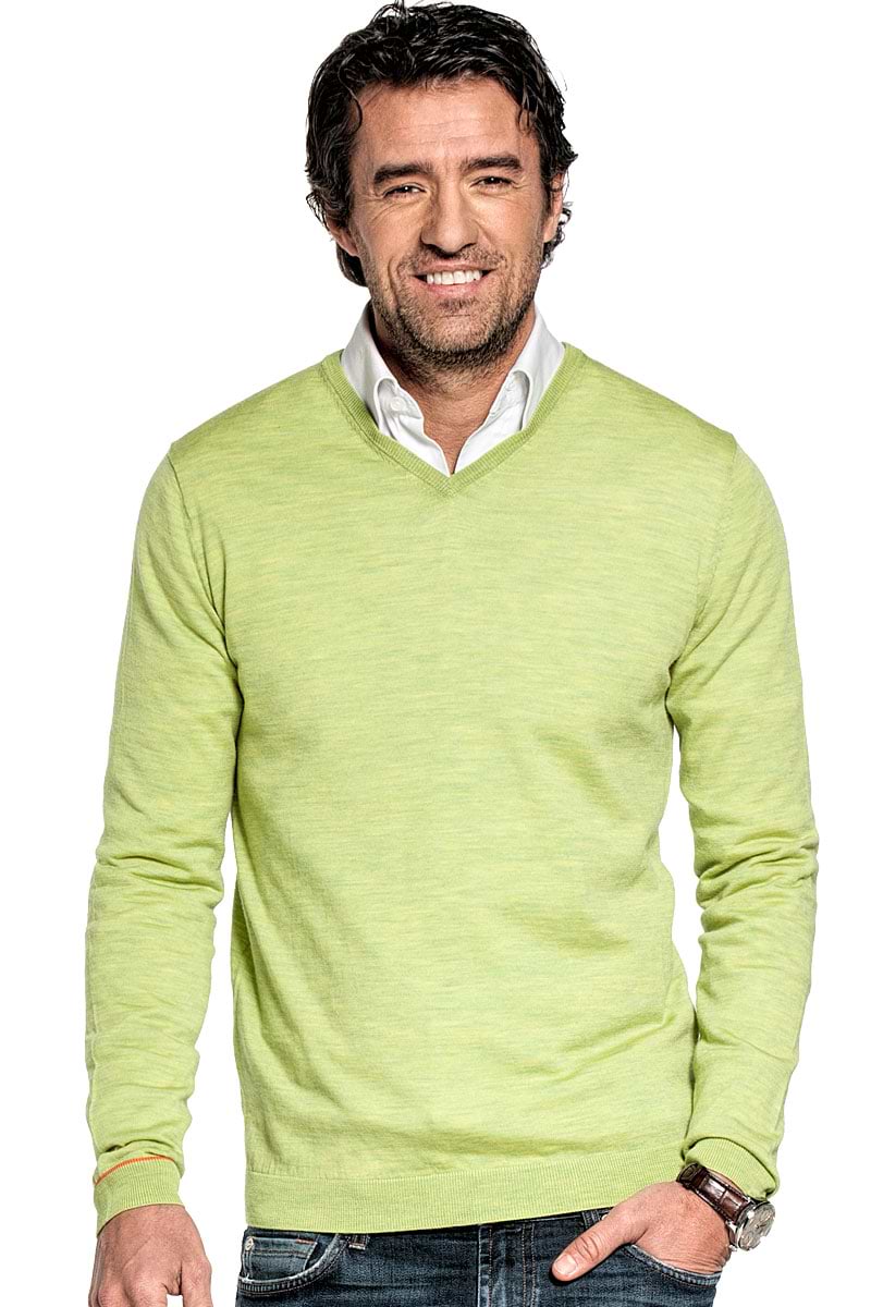 V-Neck voor mannen gemaakt van merinowol in het Felgroen
