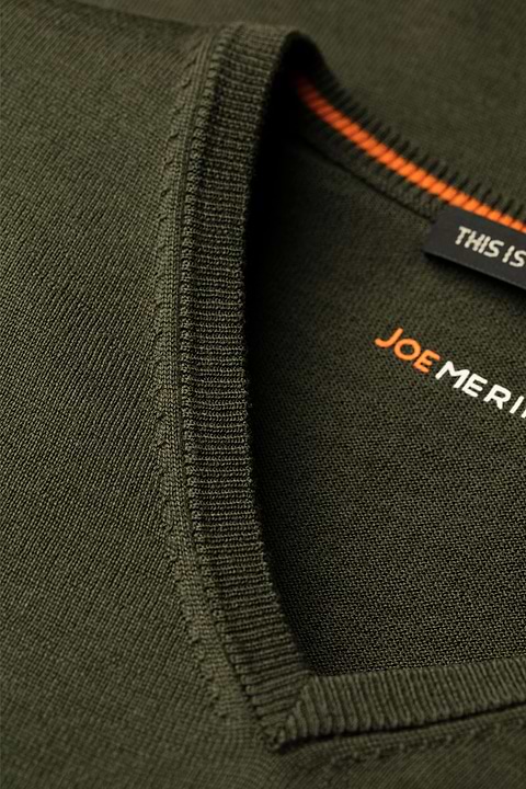 Joe V-Neck Classy Moss - Base Image
