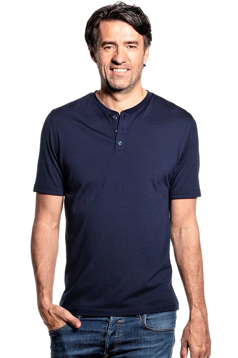T-Shirt mit Knopfleiste in Dunkelblau