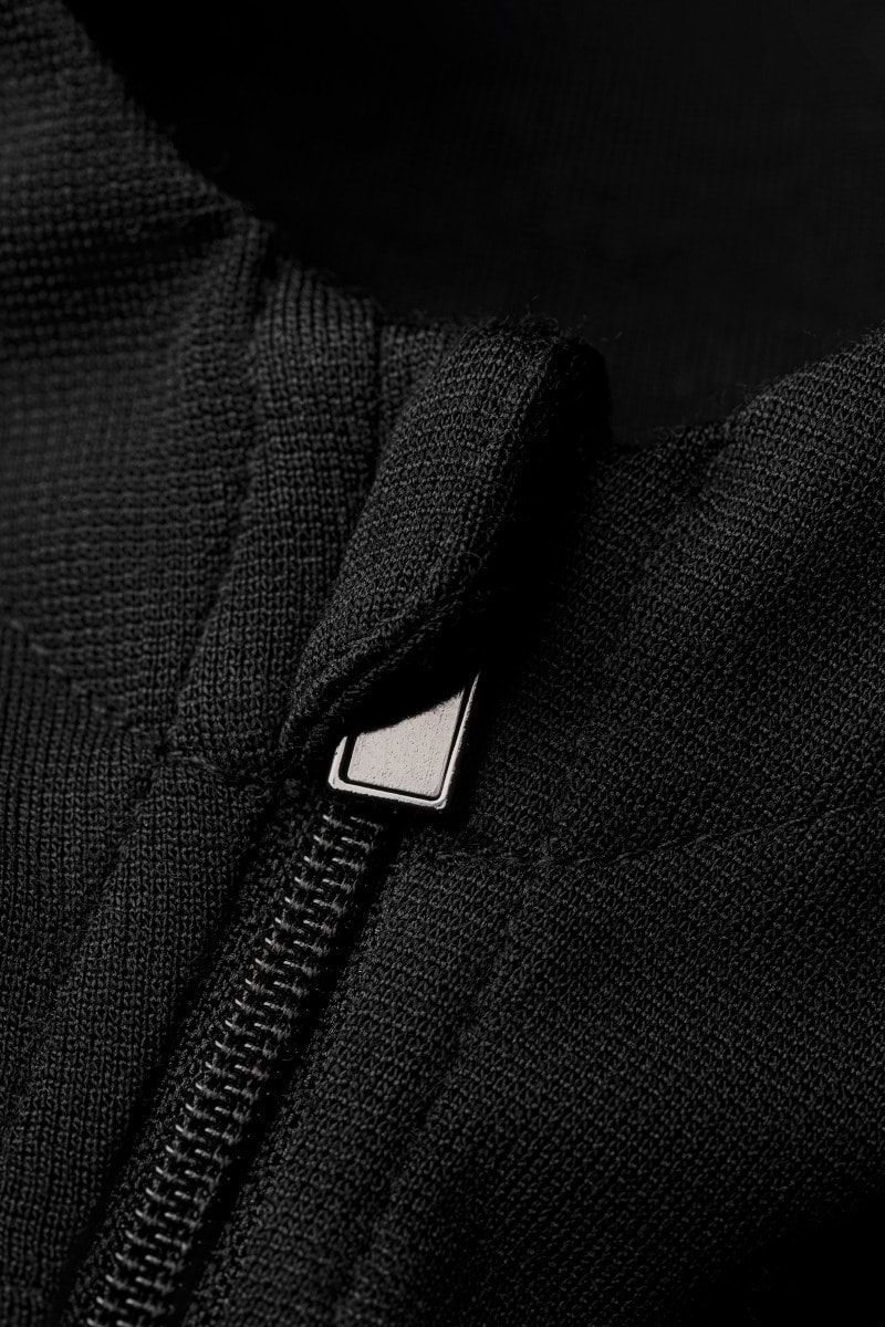 Travel Hoodie Deep Black