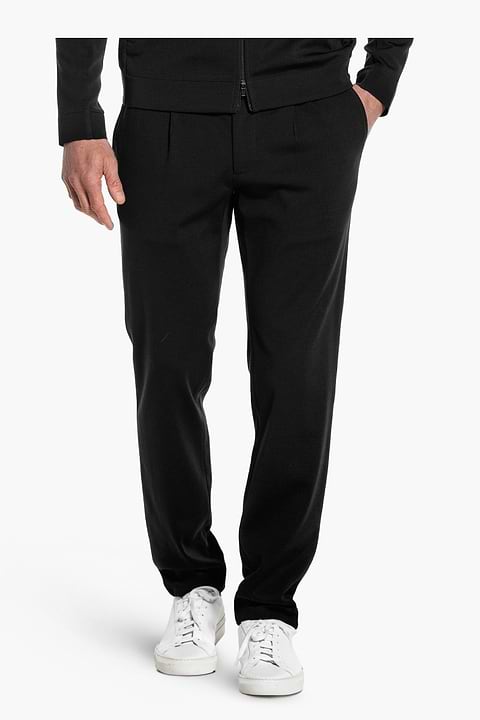 Travel Pants Deep Black - Base Image