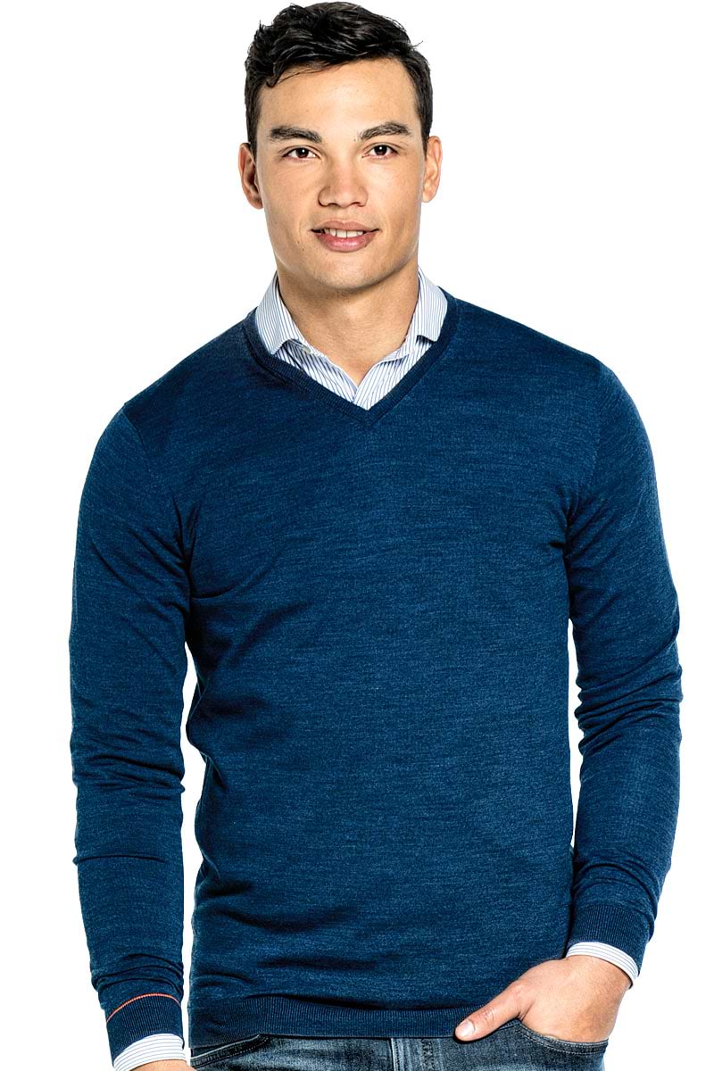 Extra lange V hals trui voor mannen gemaakt van merinowol in het Blauw
