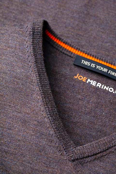 Joe V-neck Extra Long Interesting - Base Image