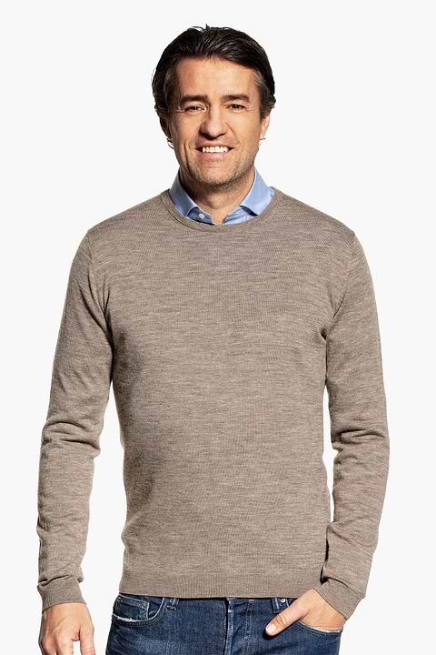 Classic Crew Undyed Cappuccino - Base Image