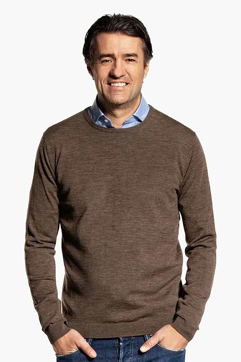 Classic Crew Undyed Espresso - Base Image