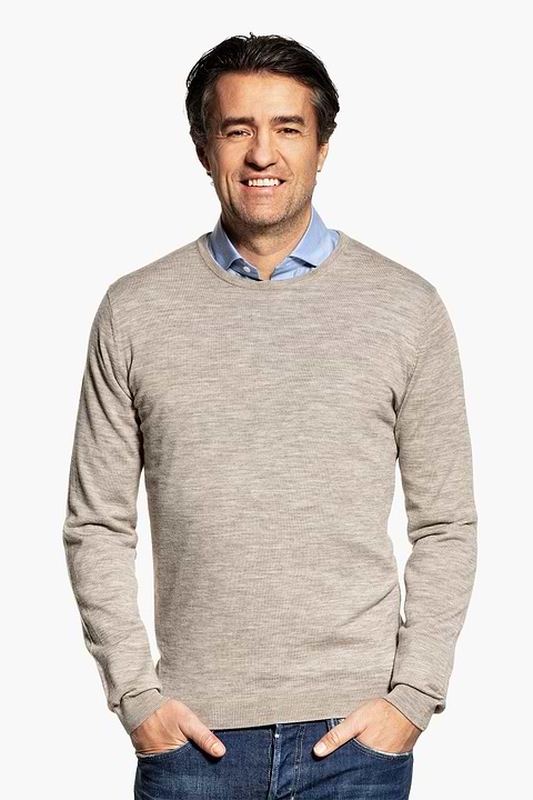 Classic Crew Undyed Latte - Base Image