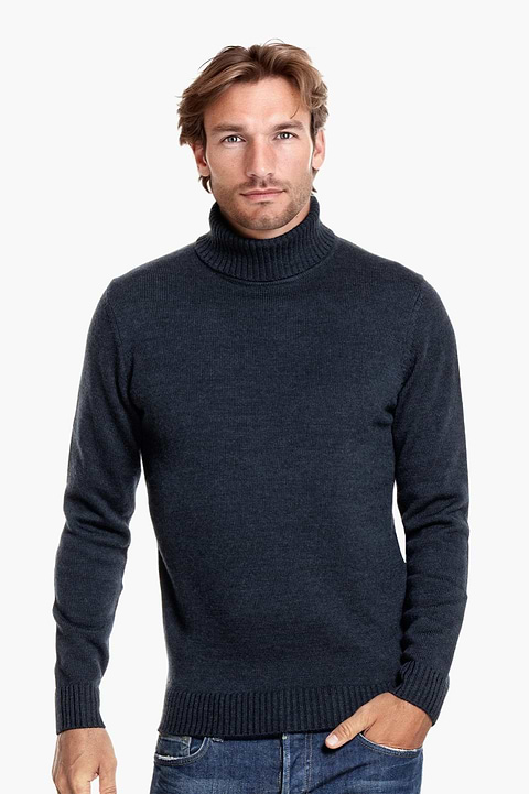 Col Neck Blue Whale - Base Image