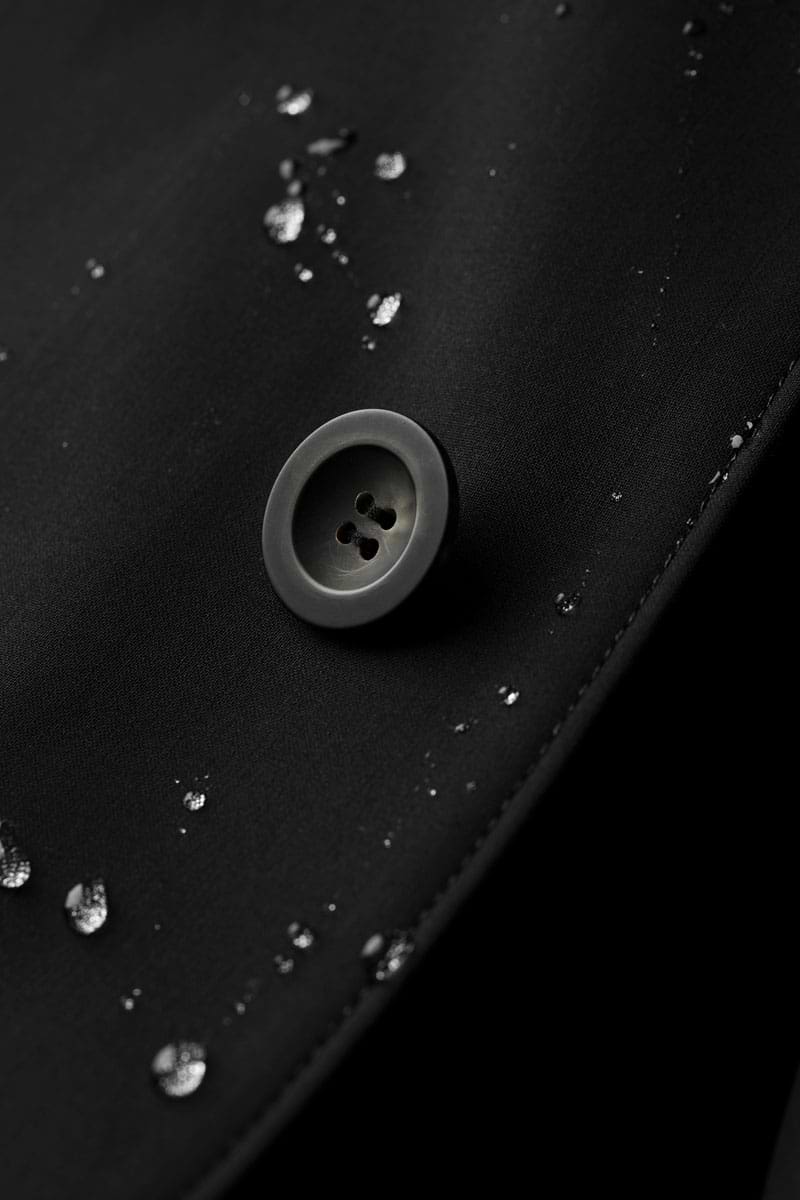 Joe Raincoat Deep Black