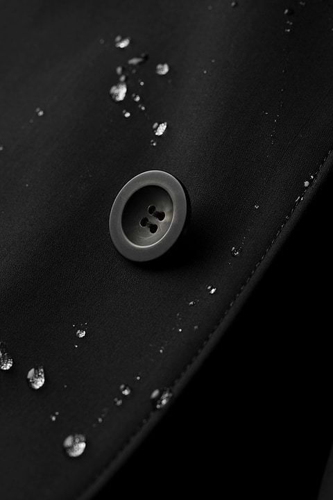 Joe Raincoat Deep Black - Base Image