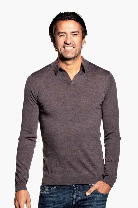 Joe Riva Long Sleeve Interesting - Base Image