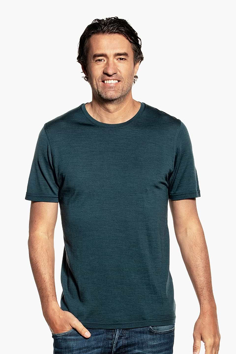 Joe Shirt Round Neck Proud Peacock - Base Image