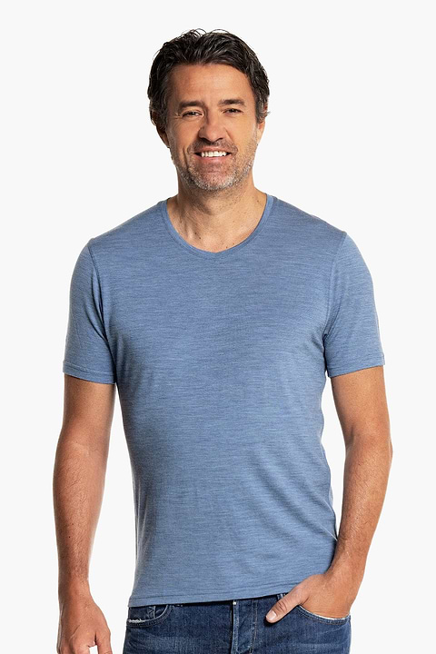 Shirt V-Neck Ice Blue - Base Image