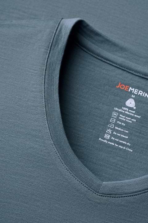 Shirt V-Neck Parachute Blue - Base Image