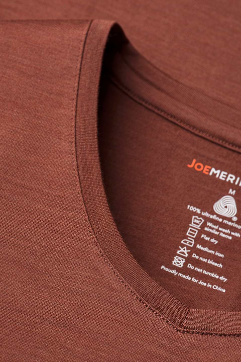 Shirt V-Neck Terracotta - Base Image