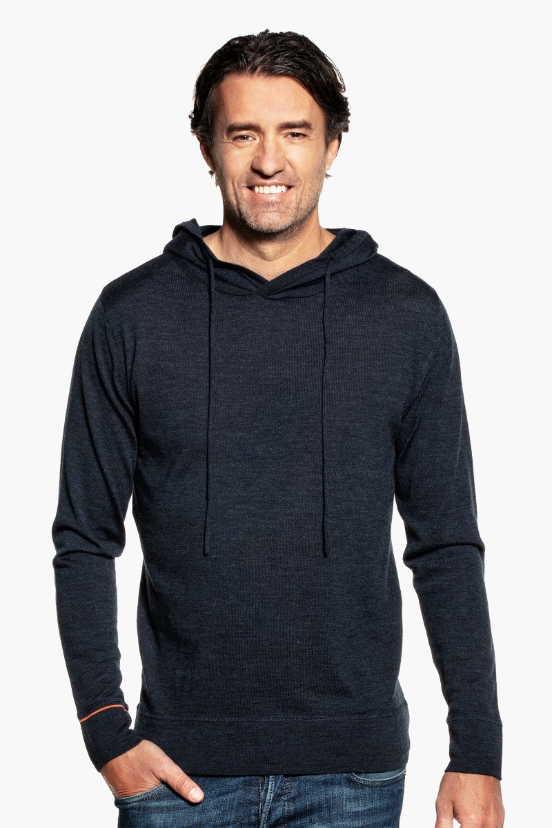 Joe Sport Blue Whale