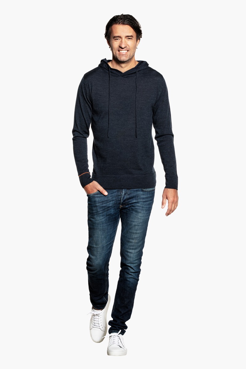 Joe Sport Blue Whale