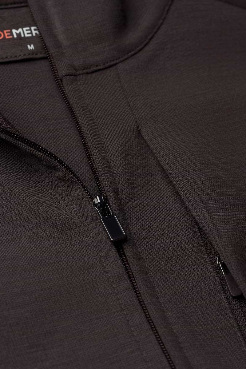 Travel Jacket Very Interesting
