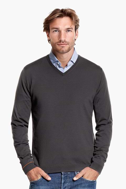 Joe V-Neck Bold Eagle - Base Image