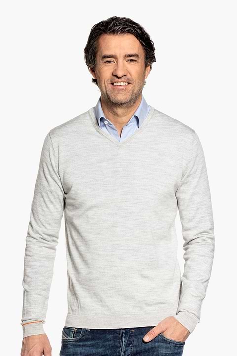 Joe V-neck Dover Grey - Base Image