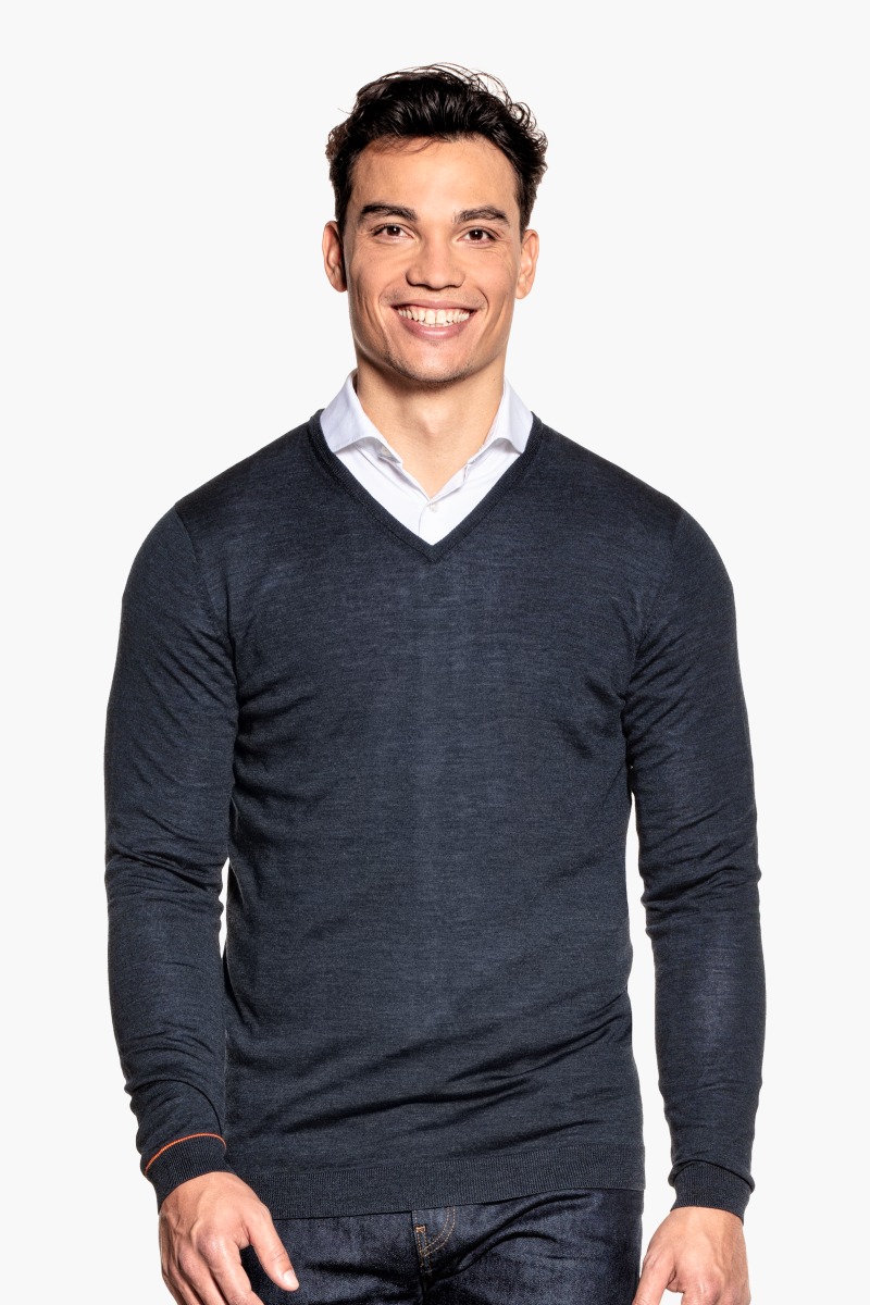 Joe V-neck Extra Long Blue Whale 