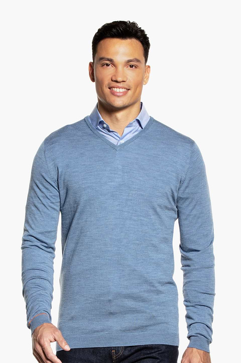 Joe V-neck Extra Long Ice Blue - Base Image