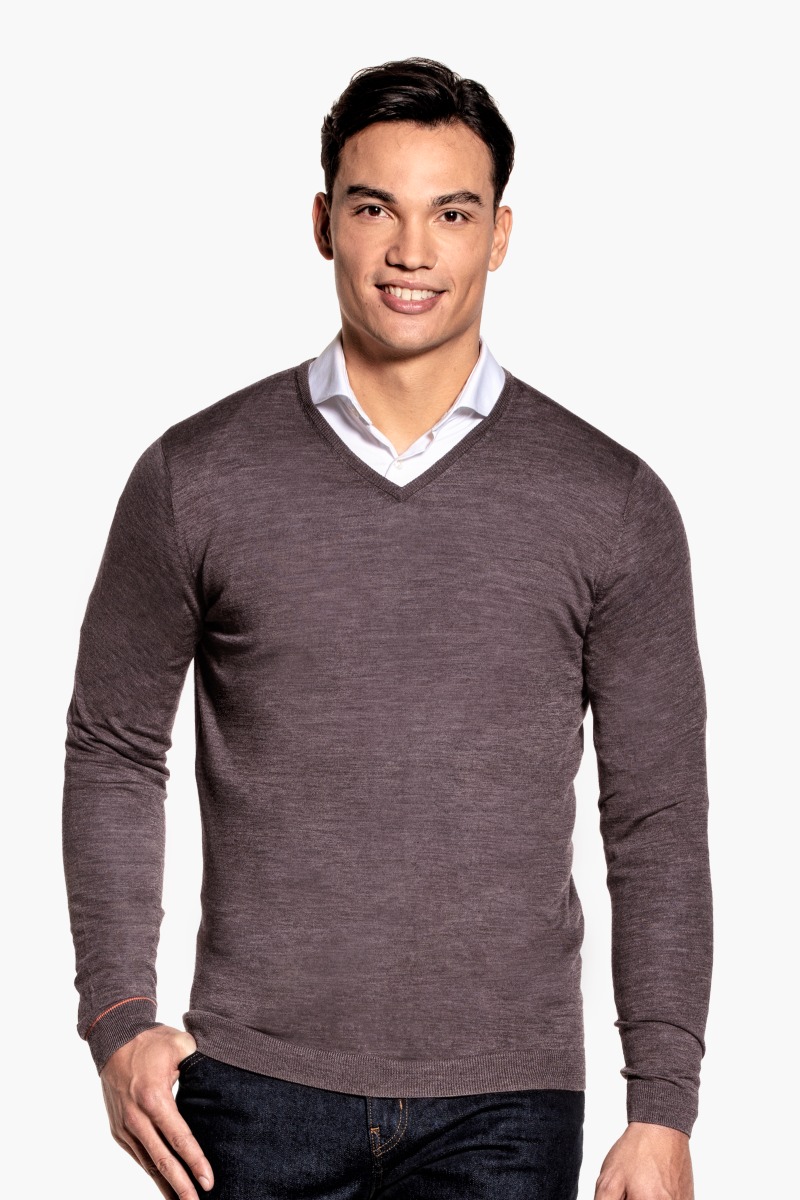 Joe V-neck Extra Long Interesting