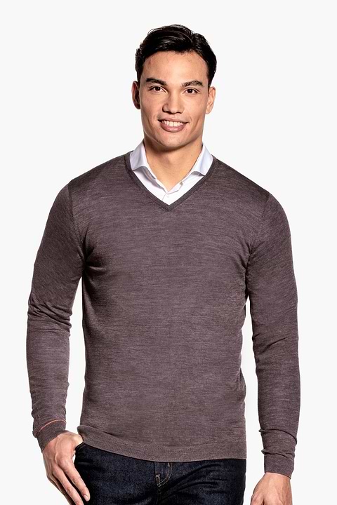 Joe V-neck Extra Long Interesting - Base Image