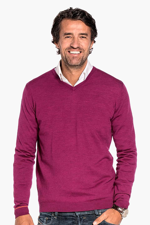 Joe V-Neck Juicy Raspberry - Base Image