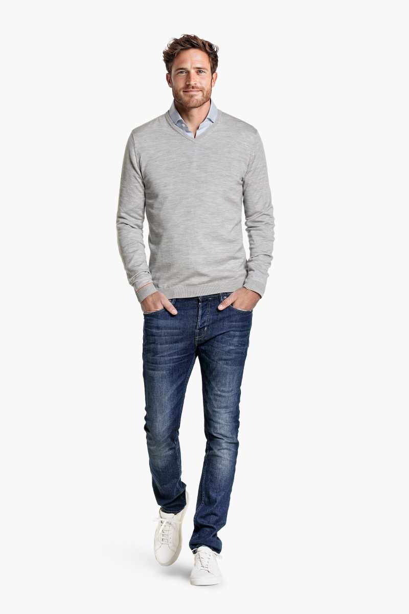 V-Neck Limestone Grey