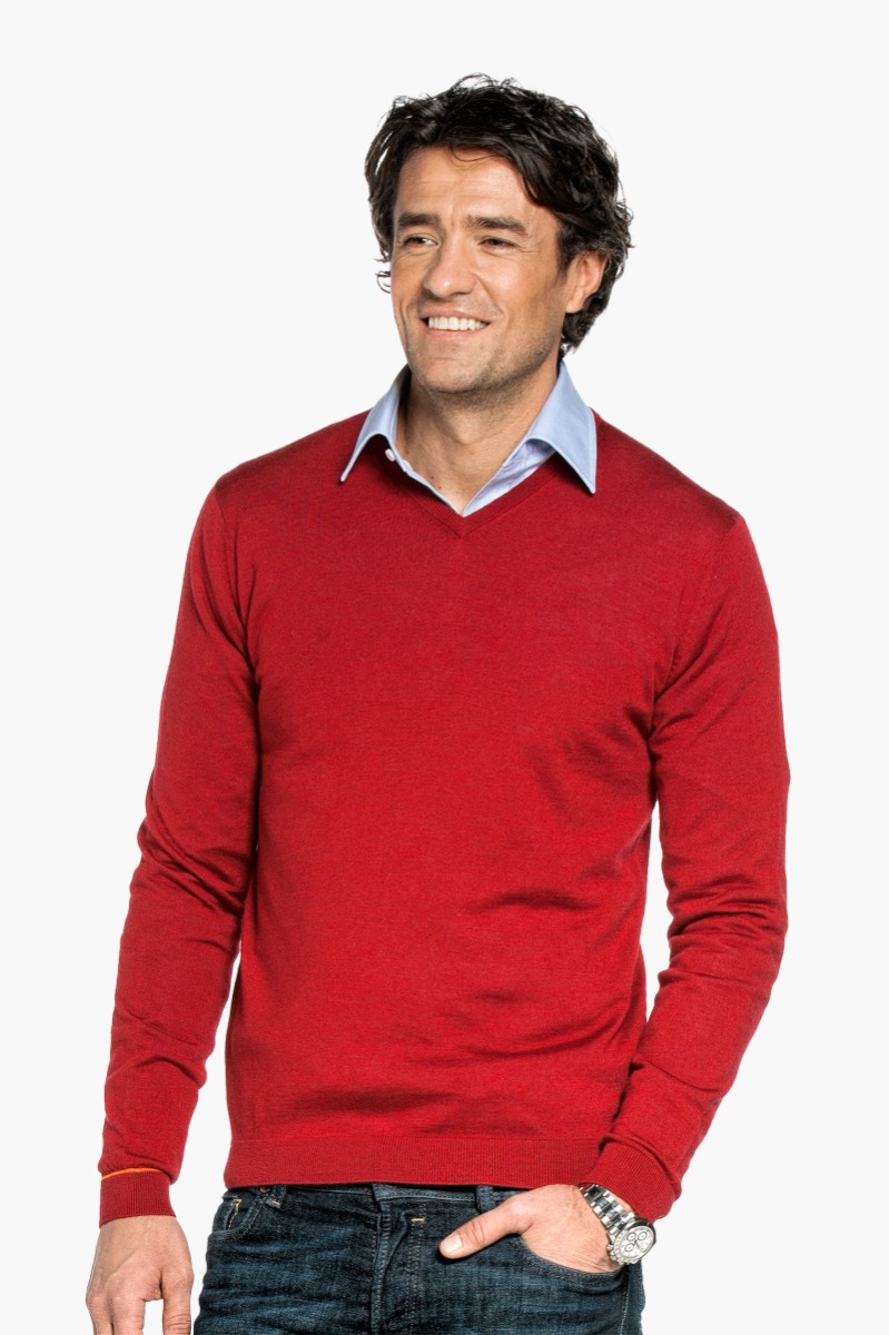 Joe V-Neck Pepper Red - Base Image