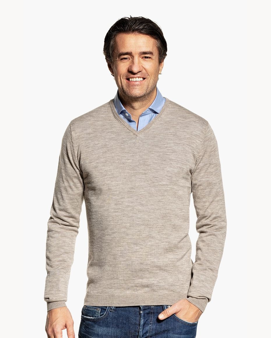 Joe V-neck Undyed Latte