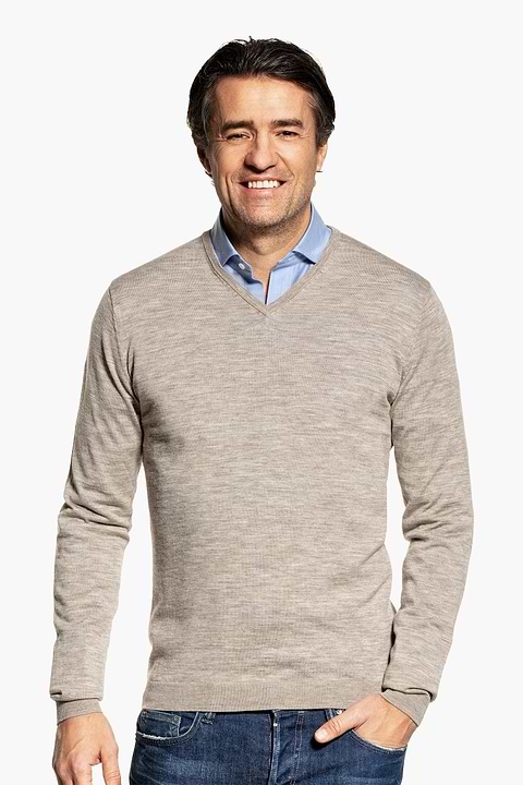 Joe V-neck Undyed Latte - Base Image