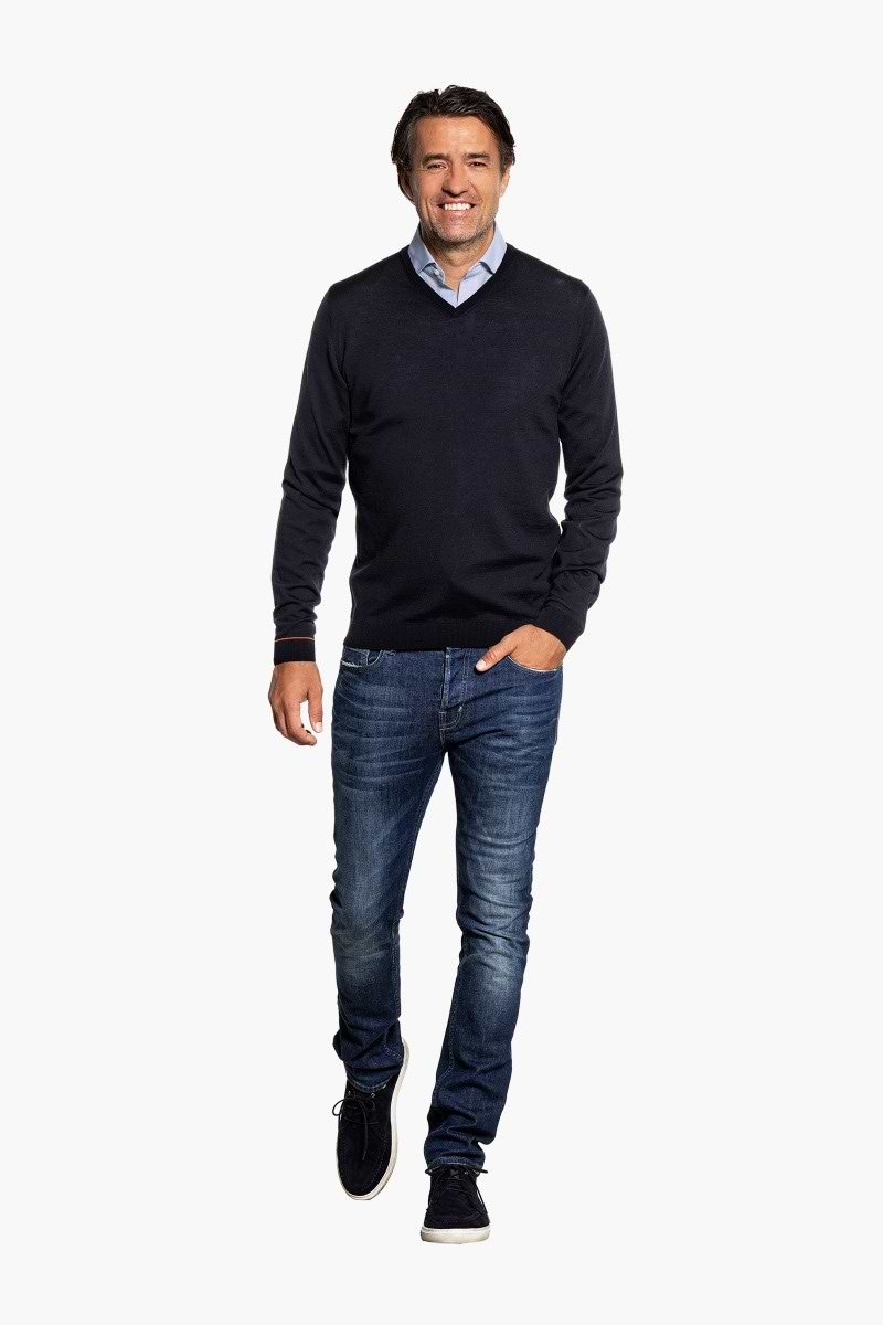 Joe V-Neck Very Dark Navy
