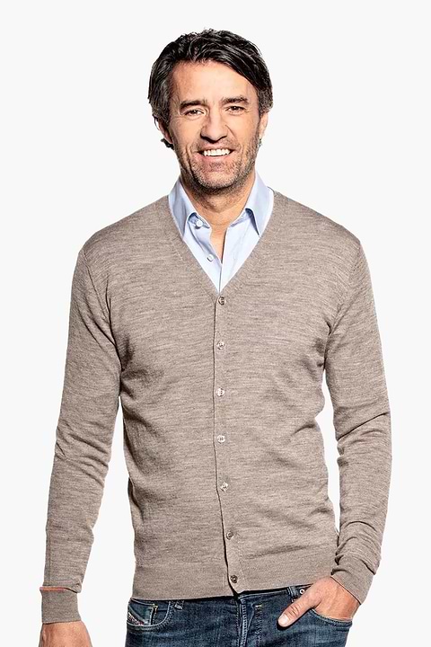 Joe Vest Undyed Natural  - Base Image